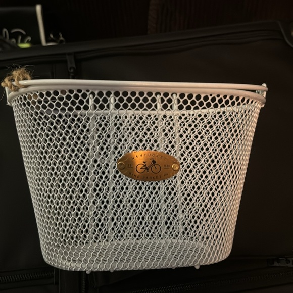 Nantucket bike basket for children’s bicycle new with tags - Picture 7 of 11